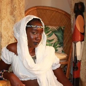 Meet your Posher, Devonna